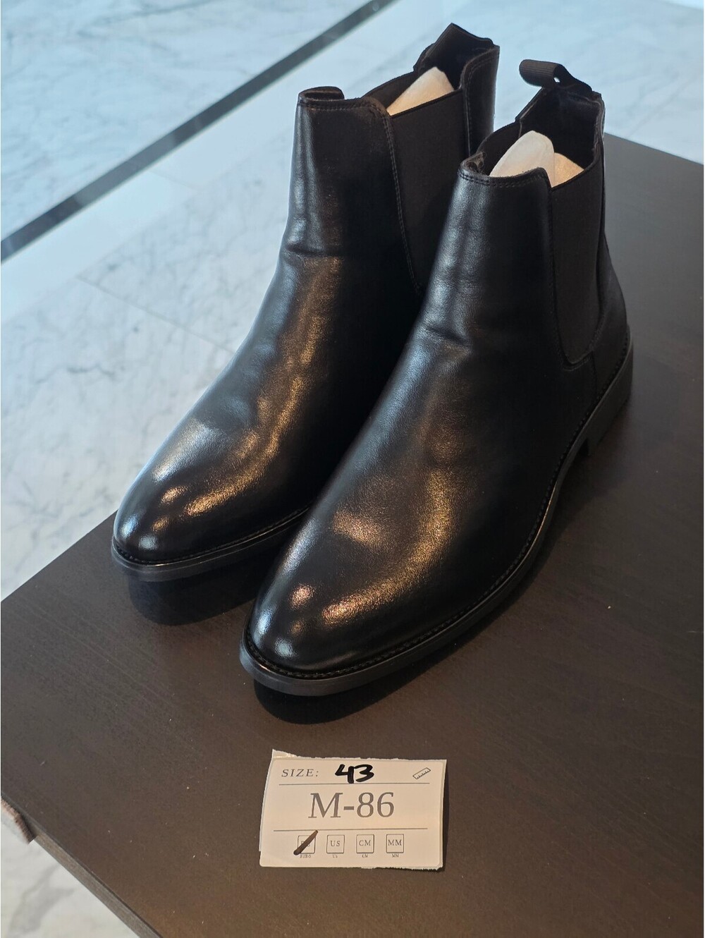 Men's Black Leather Chelsea Boots